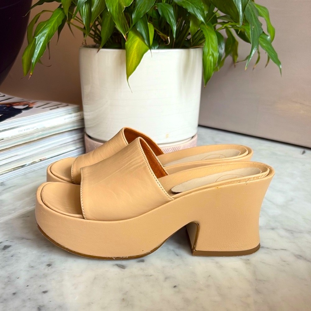Unlace, Tan soft leather slides, made in Italy. 7